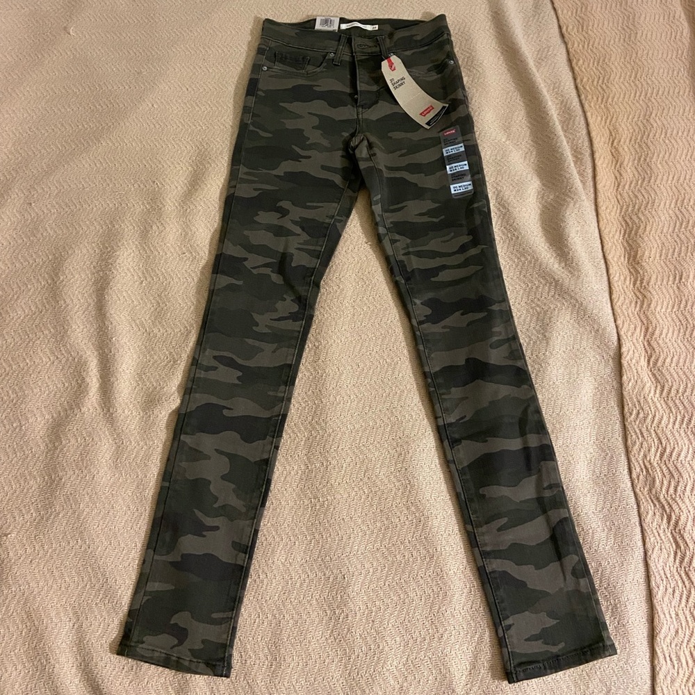Levi’s 311 Shaping Skinny Jeans